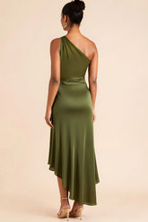 Olive Brautjungfernkleid aus Satin in Teelänge mit einer Schulter